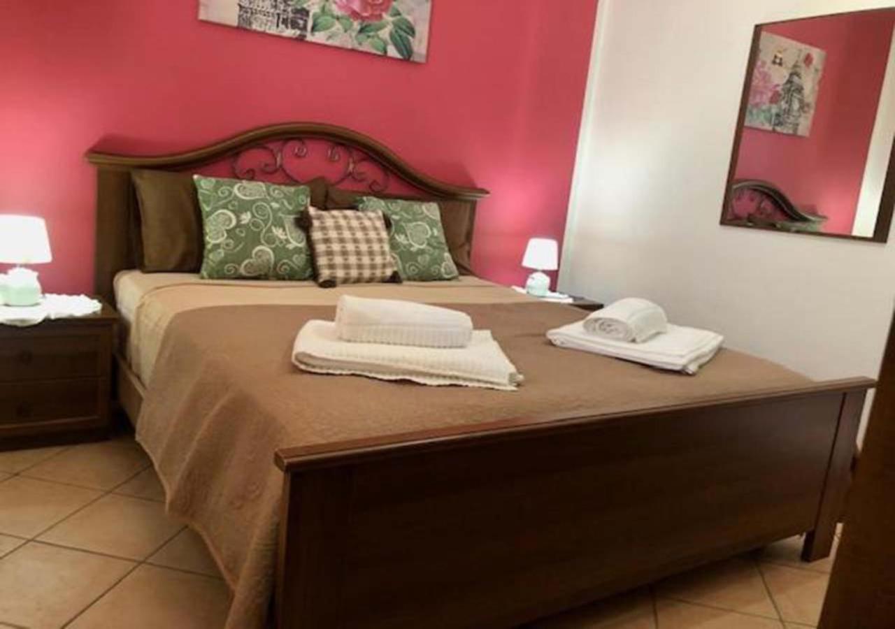 Odegos Appartamento Matilda Roca Exterior photo