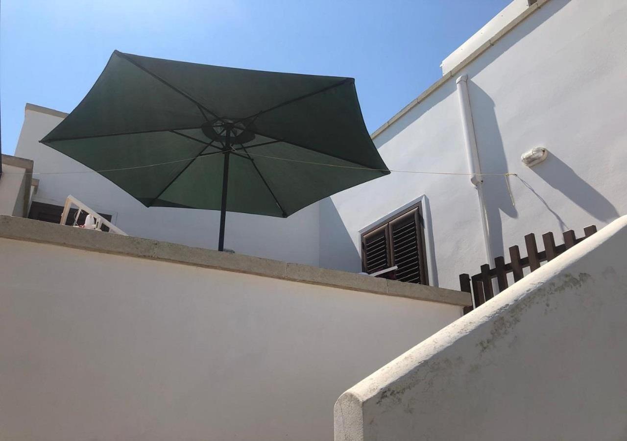 Odegos Appartamento Matilda Roca Exterior photo